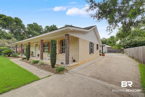 2808 Pine Ridge Dr, Lillian, AL, 36549-5236 | Card Image