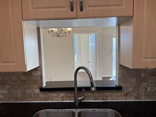 1508-285 Enfield Pl, Mississauga, ON, L5B3Y6 | Card Image