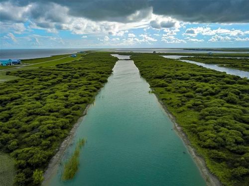 2952 Palacios Bay, Palacios, TX, 77465 | Card Image