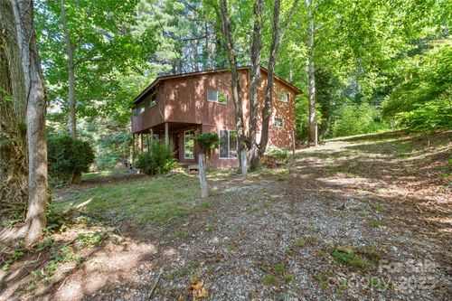 379 Pollard Mine Rd, Burnsville, NC, 28714-7360 | Card Image