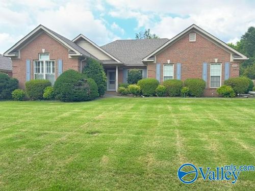 844 Wess Taylor Rd, Huntsville, AL, 35811-8571 | Card Image