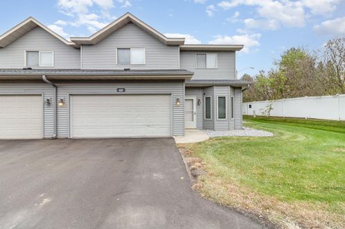 622 2nd St Nw, New Prague, MN, 56071-1143 | Card Image