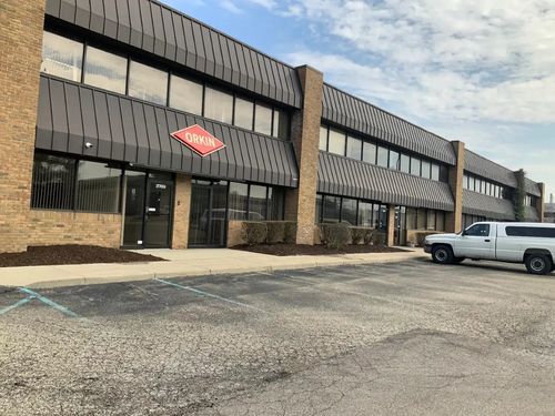 3757 Commerce Ct, Wayne, MI, 48184-2803 | Card Image