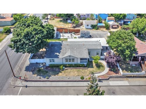 104 W 13th St, The Dalles, OR, 97058-2006 | Card Image