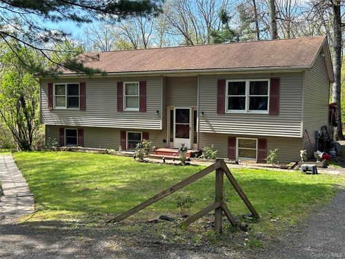 22 Pine Castle Drive, Wawarsing, NY, 12446 | Card Image