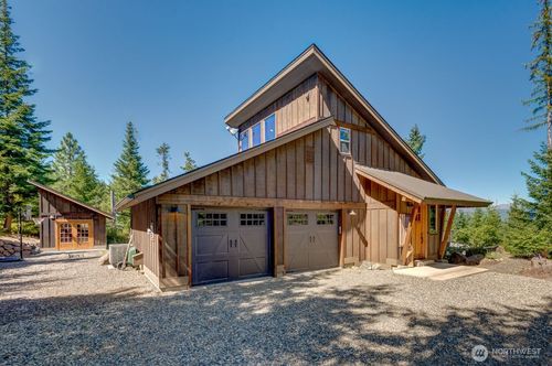 240 Snow Ridge Dr, Cle Elum, WA, 98922-1415 | Card Image