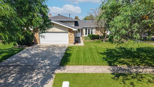 8238 164th St, Tinley Park, IL, 60477-1227 | Card Image