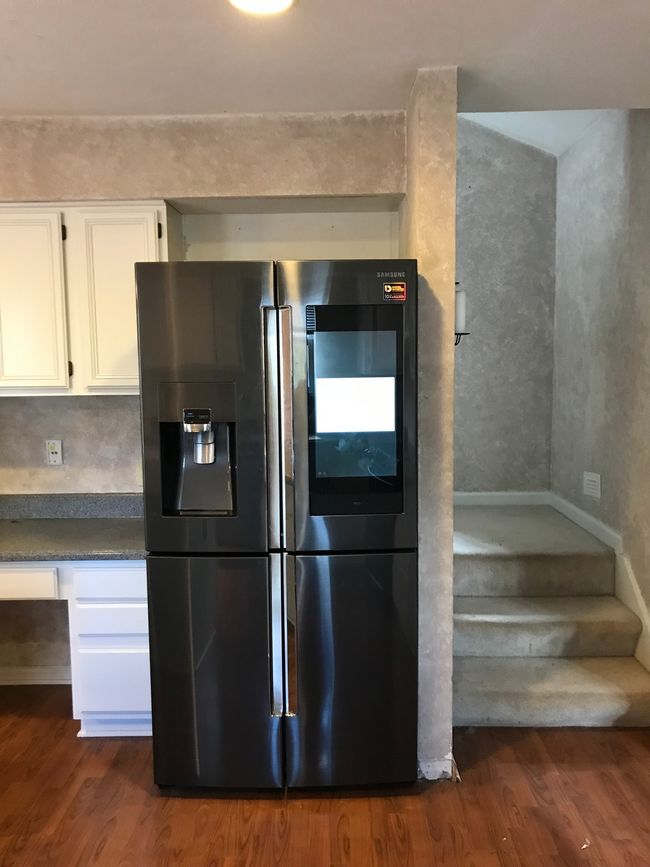 Kitchen looking into the family room | Image 13