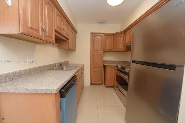 1353 S Audubon Dr, House other with 2 bedrooms, 2 bathrooms and null parking in Homestead FL | Image 8