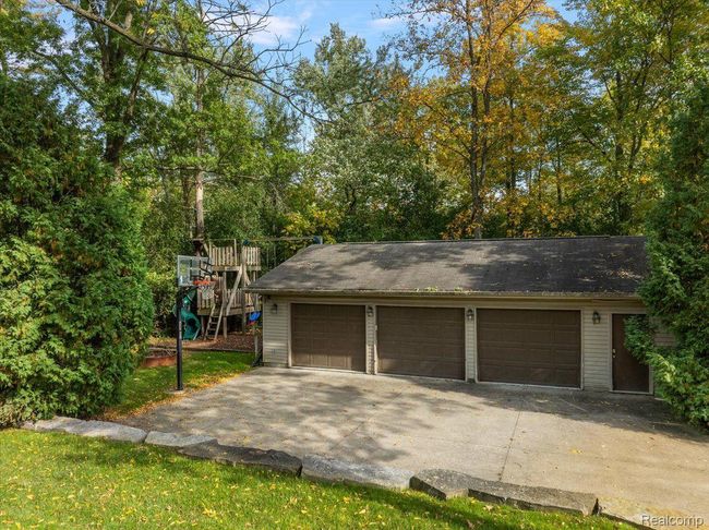 1330 Oxford Rd, House other with 8 bedrooms, 8 bathrooms and null parking in Bloomfield Hills MI | Image 85