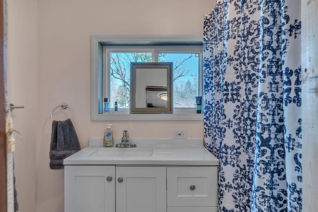 208 Main St, House other with 4 bedrooms, 3 bathrooms and null parking in Cambridge VT | Image 42