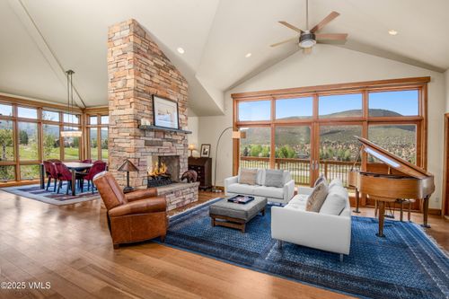 300 Black Bear Dr, Gypsum, CO, 81637-5027 | Card Image
