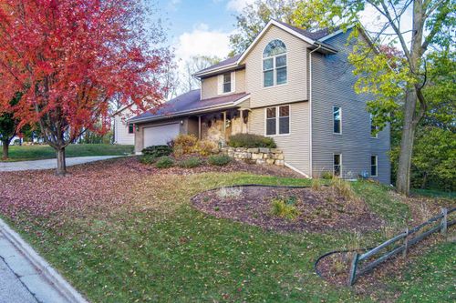1506 Winchester Place, Janesville, WI, 53548 | Card Image