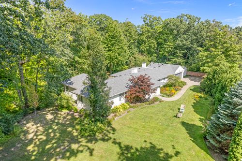 1020 E Westleigh Rd, Lake Forest, IL, 60045-3330 | Card Image