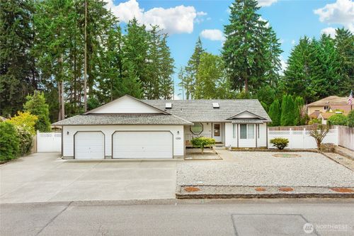3240 Mercedes Dr Ne, Lacey, WA, 98516-7112 | Card Image