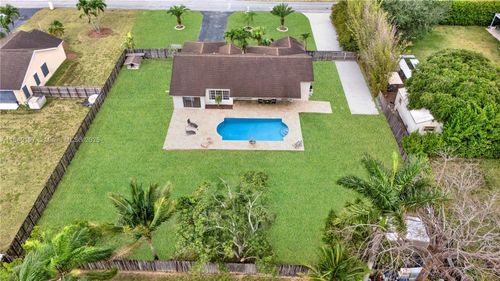 1641 Nw 15th Ave, Homestead, FL, 33030-2831 | Card Image
