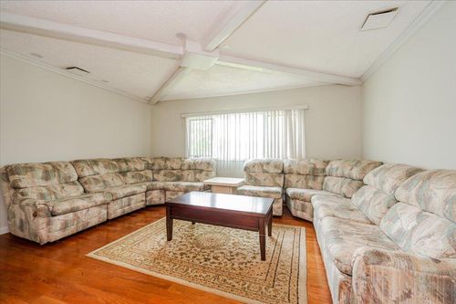378 W Waukena Ave, Oceanside, NY, 11572-5026 | Card Image