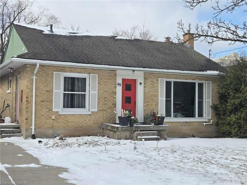 49 Dietz Ave S, Waterloo, ON, N2L2J8 | Card Image