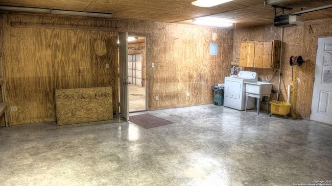 457 N Tomahawk Way, House other with 4 bedrooms, 3 bathrooms and null parking in Concan TX | Image 46