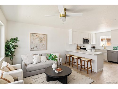 3213 N Steele St, Denver, CO, 80205-4861 | Card Image