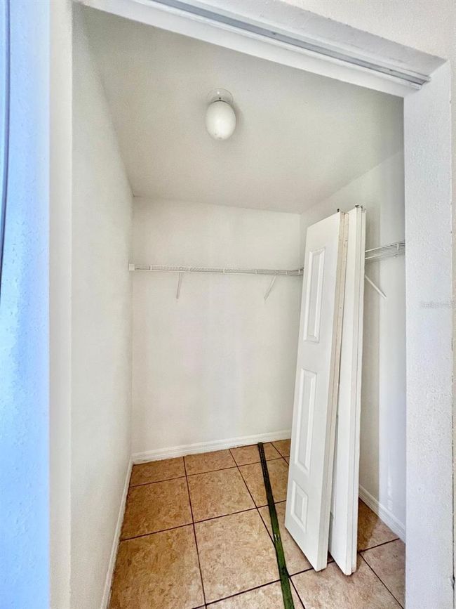 UNIT-1101 - 9481 Highland Oak Dr, Condo with 3 bedrooms, 2 bathrooms and null parking in TAMPA FL | Image 9