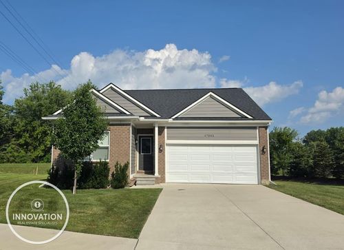 47002 Brookview Dr, New Baltimore, MI, 48047-2832 | Card Image