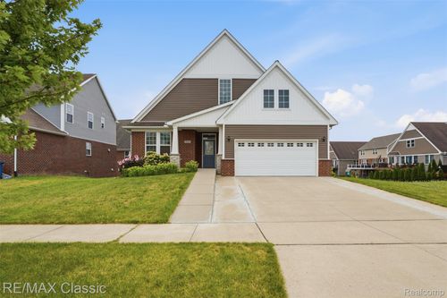 36945 Everett Dr, Westland, MI, 48185-3901 | Card Image