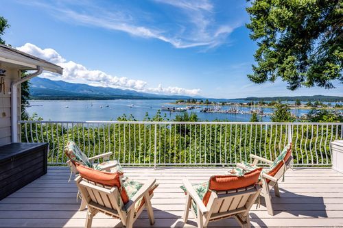 200 Crome Point Rd, Bowser, BC, V0R1G0 | Card Image