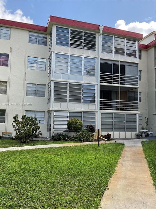 apt-440-3001 Nw 48th Ave, Lauderdale Lakes, FL, 33313-7213 | Card Image