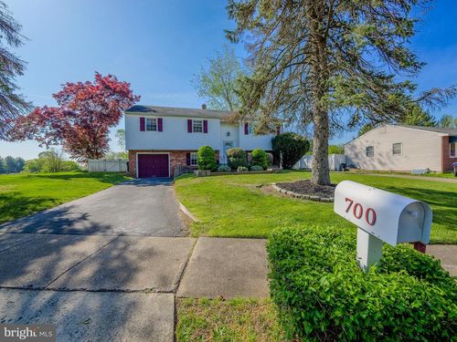 700 Cotton Ln, UPPER CHICHESTER, PA, 19014-2414 | Card Image