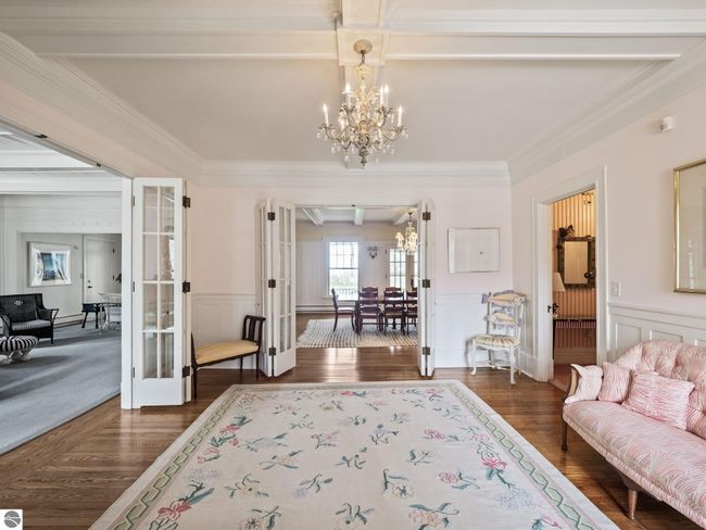 431 Michigan Ave, House other with 10 bedrooms, 7 bathrooms and null parking in Charlevoix MI | Image 7