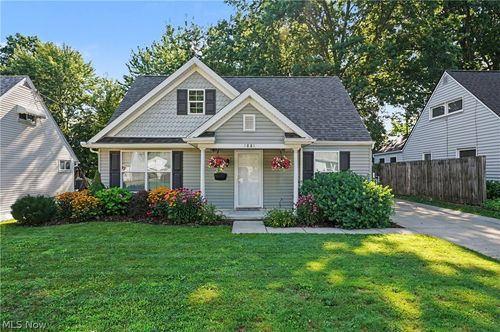 1881 Hanover St, Cuyahoga Falls, OH, 44221-4257 | Card Image
