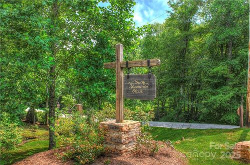 000 Rainbow Trout Dr, Spruce Pine, NC, 28777 | Card Image