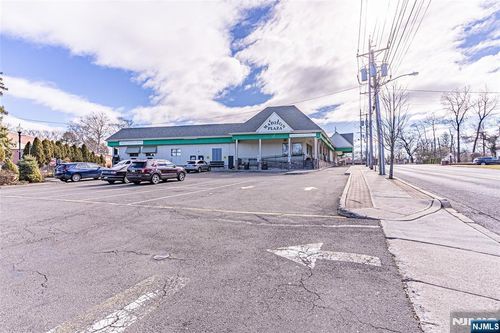 185 Madison Avenue, New Milford, NJ, 07646 | Card Image
