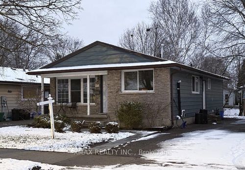 452 Midwood Cres, Waterloo, ON, N2L5N5 | Card Image