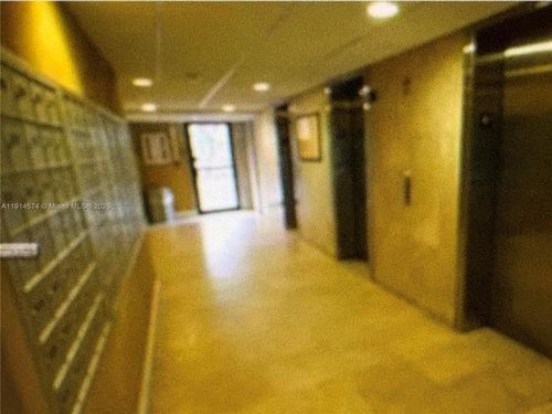 apt-320-1805 Sans Souci Blvd, North Miami, FL, 33181-3003 | Card Image