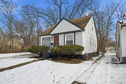 19466 Oakfield St, Detroit, MI, 48235-2214 | Card Image