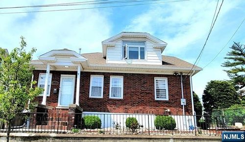 175 Jefferson St, Wood Ridge, NJ, 07075-1806 | Card Image