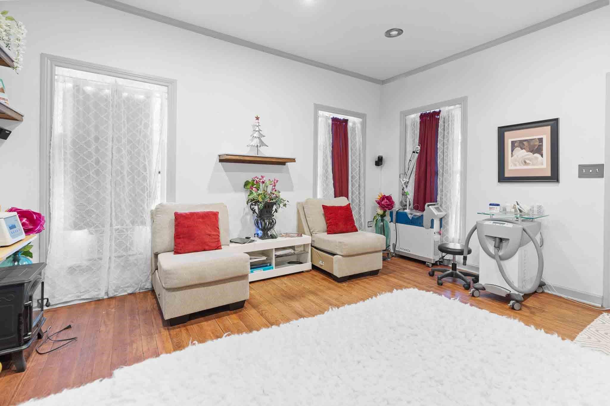 Residential in Woodville 5