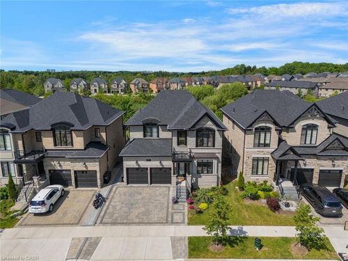 57 Hollybrook Trail, Kitchener, ON, N2R0M5 | Card Image