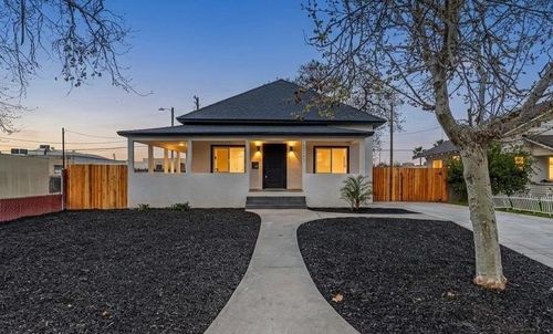 2921 5th St, Ceres, CA, 95307-3317 | Card Image