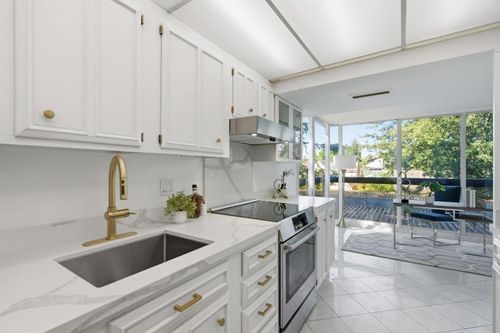 201-101 Alma St, Palo Alto, CA, 94301-1017 | Card Image