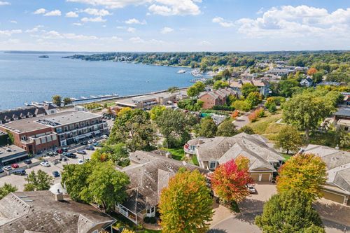 724 Widsten Cir, Wayzata, MN, 55391-1784 | Card Image