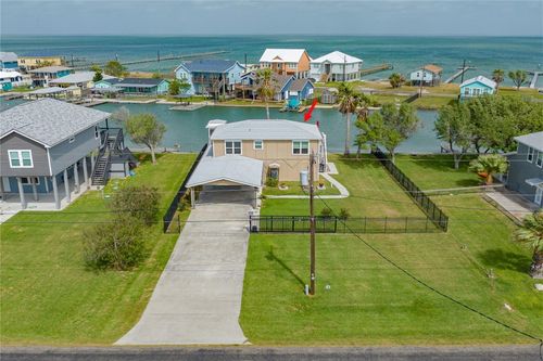 316 Copano Ridge Rd, Rockport, TX, 78382-9632 | Card Image