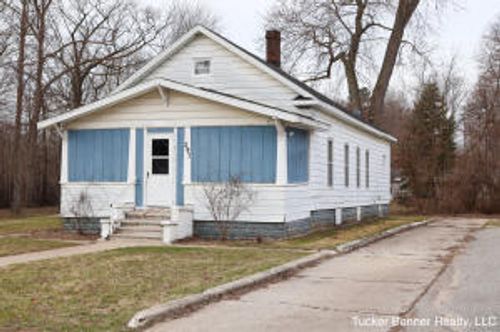 293 N 3rd Ave, Fruitport, MI, 49415-8843 | Card Image