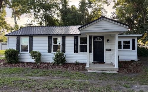 614 Suwannee Ave Sw, Live Oak, FL, 32064-3133 | Card Image