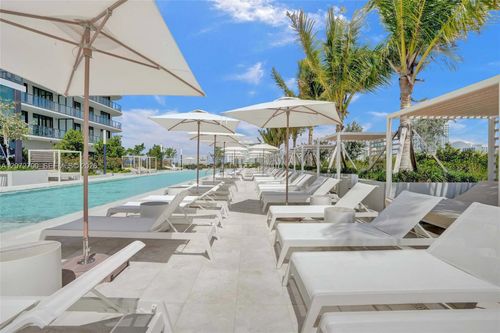 1012-580 72nd St, Miami Beach, FL, 33141 | Card Image