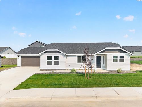 141 Bitters Loop, Grandview, WA, 98930-6115 | Card Image