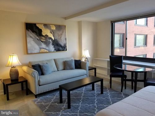 602-1011 Arlington Blvd, ARLINGTON, VA, 22209-2207 | Card Image