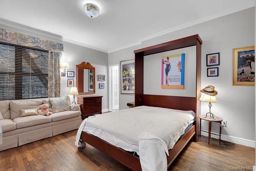 3b-160 E 91st St, New York, NY, 10128-2456 | Card Image